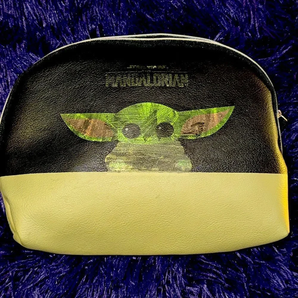 Star Wars Mandalorian baby Yoda makeup pouch